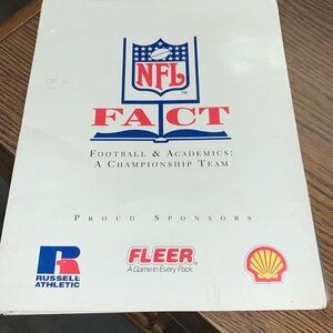 EUC set of Fleer 1993 football cards